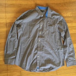 Long sleeve plaid button up shirt